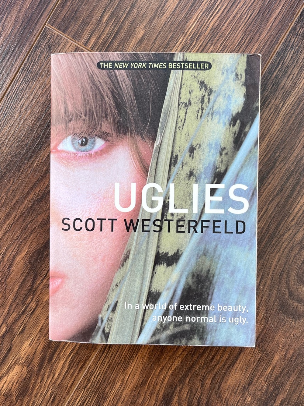 Uglies, by Scott Westerfeld (Paperback)